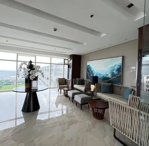 2br Solana Near Moa Picc Naia *