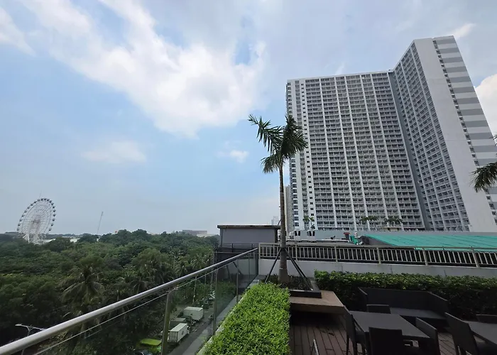 2br Solana Near Moa Picc Naia Manila